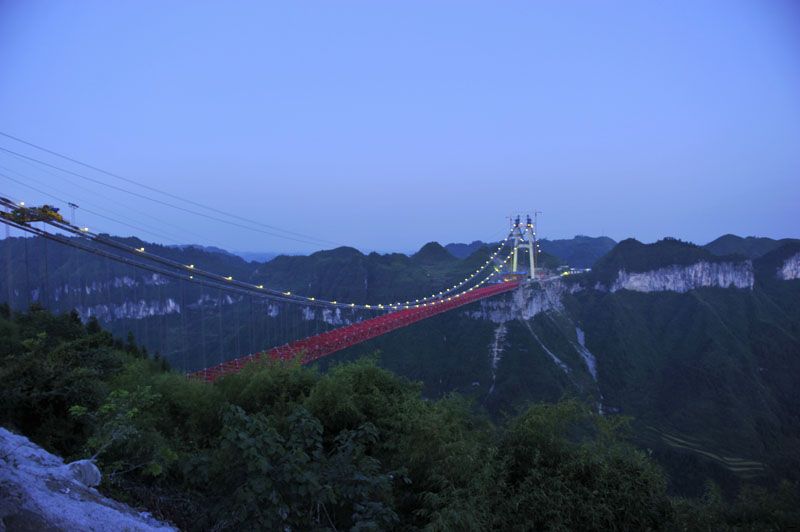 韶山,凤凰,天门山,宝峰湖,黄龙洞,铜仁大峡谷,矮寨大桥包列双卧8日