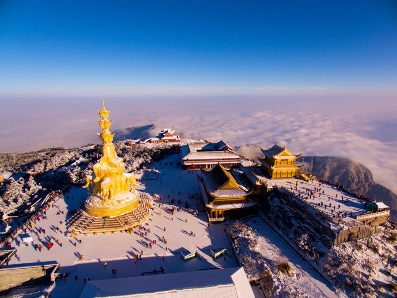 成都,黄龙溪古镇,乐山大佛,峨眉山,都江堰熊猫乐园,都江堰4晚5日游