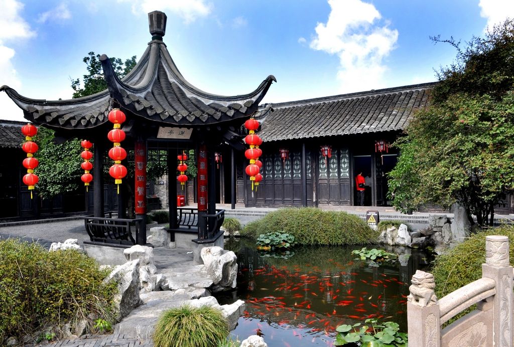 <泰州溱湖湿地-溱潼古镇2日美食之旅>纯玩无购物、赠送一顿价值888元溱湖八鲜宴、赠送一只3两溱湖公簖蟹或2.5两母蟹_拉拉勾旅游网