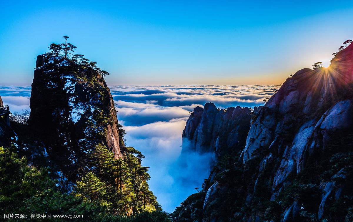 【庐山】最高峰大汉阳峰,西可观中国第一亚高 【庐山】植物园.