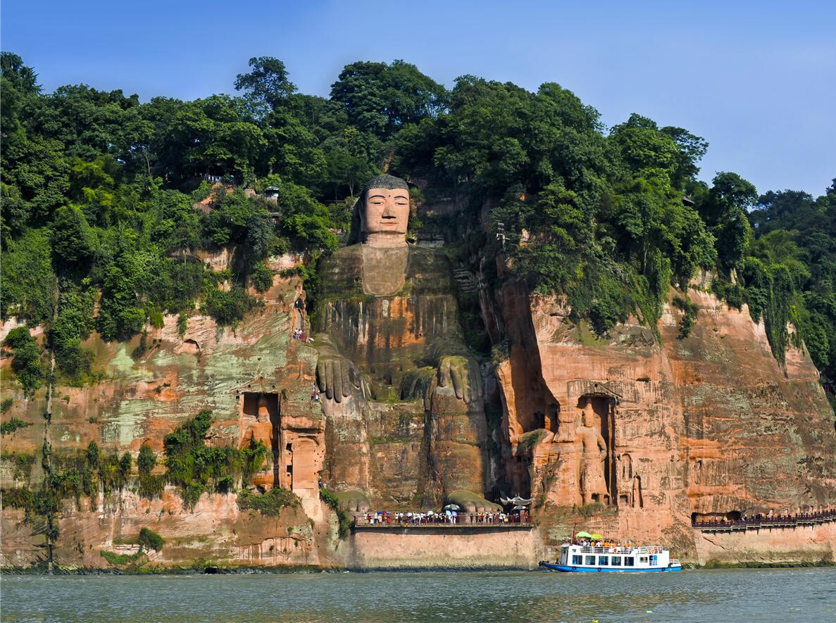 【暑期】【经典四川】成都、乐山大佛、峨眉山、青城山、都江堰双动6天5晚游(0自费0购物、赠峨眉山变脸火锅晚会、大交通可升级双飞)