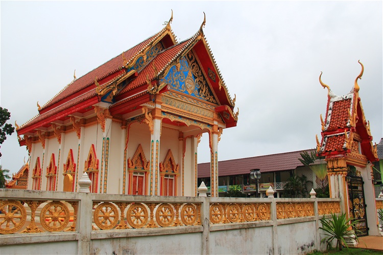 「泰国普吉岛最有名的寺庙是什么」✅ 泰国普吉岛最有名的寺庙是什么寺院