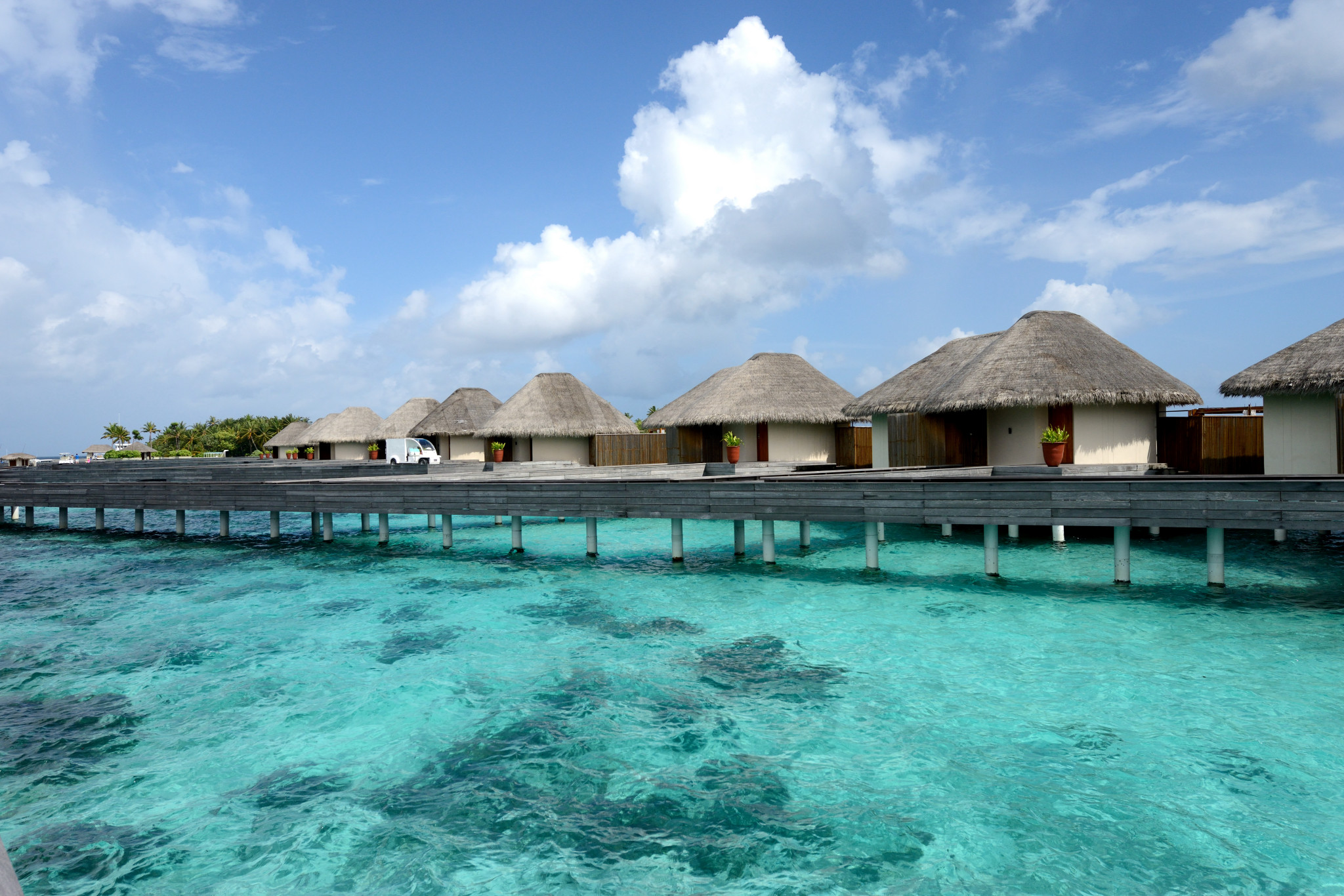 马尔代夫宁静岛4晚6日自由行(新航转机 2沙2水 水飞上岛)