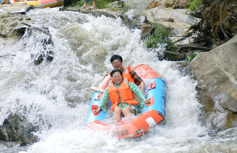 天堂寨天水涧漂流2日游