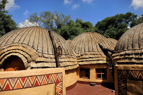 南非5晚8天(全新升级1晚特色茅草屋1晚酒庄区酒店, 深度游览南非经典