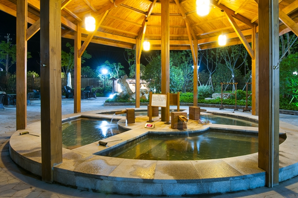 浙江安吉二灵山温泉,自助晚餐1晚2日自驾游(宁波首南大酒店,温泉度假)