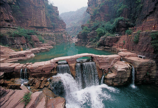 河南少林寺,龙门石窟,云台山,开封3晚4日跟团游(卧去高回,纯玩)