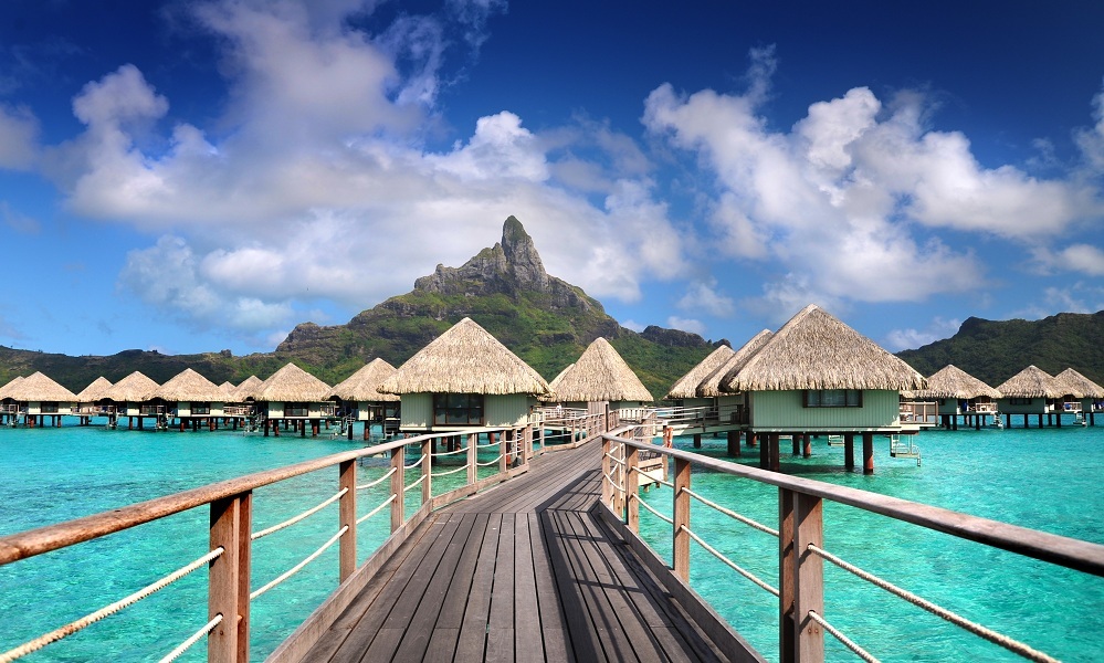 住宿标准:【波拉波拉艾美度假村】小岛水上屋