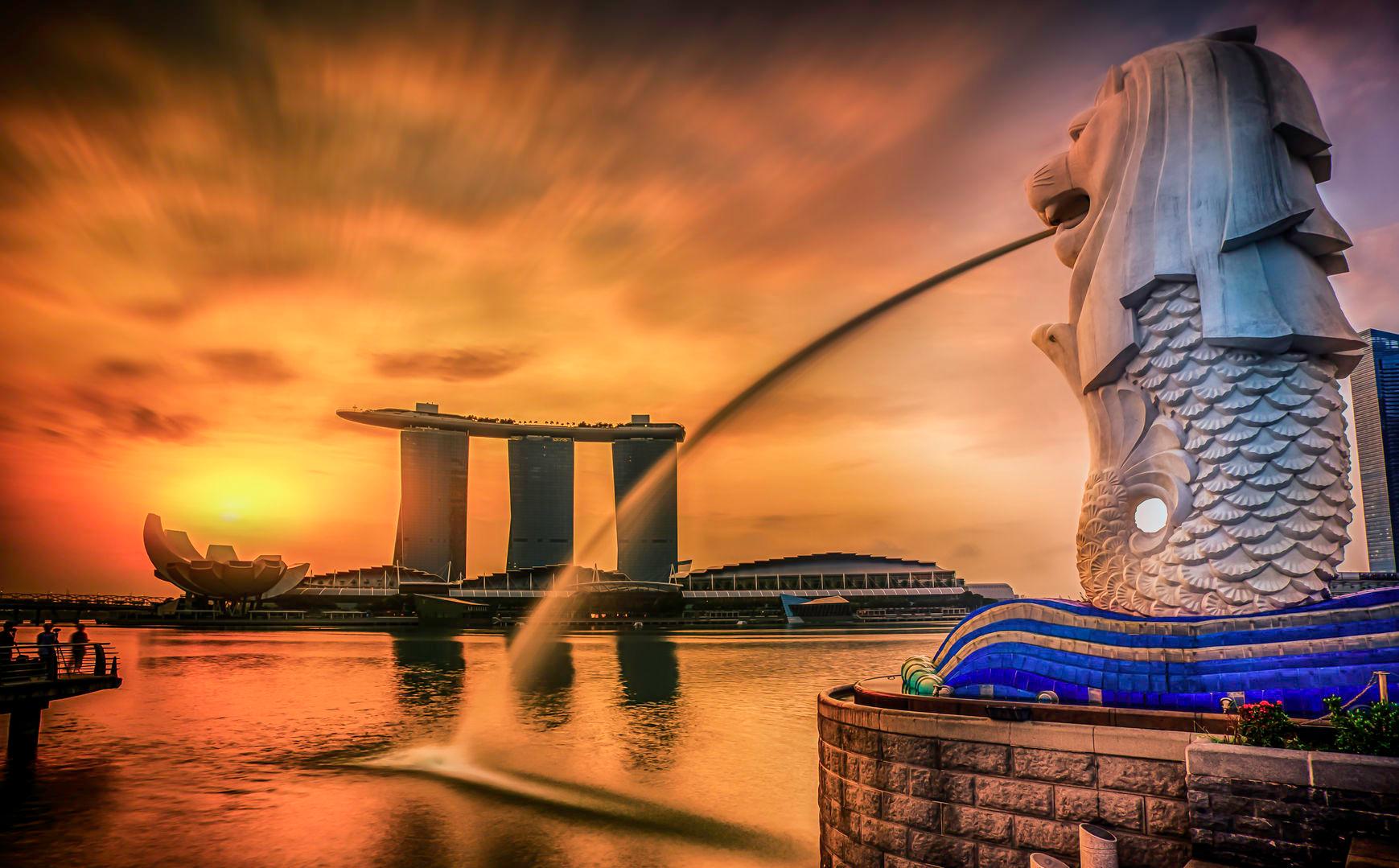 下午经长达10375公尺的新柔长堤抵达对岸的新山,后前往马六甲,晚餐后