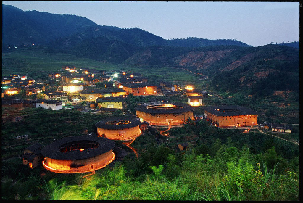 厦门,鼓浪屿,土楼,环岛路,曾厝垵3晚4日跟团游(双飞)