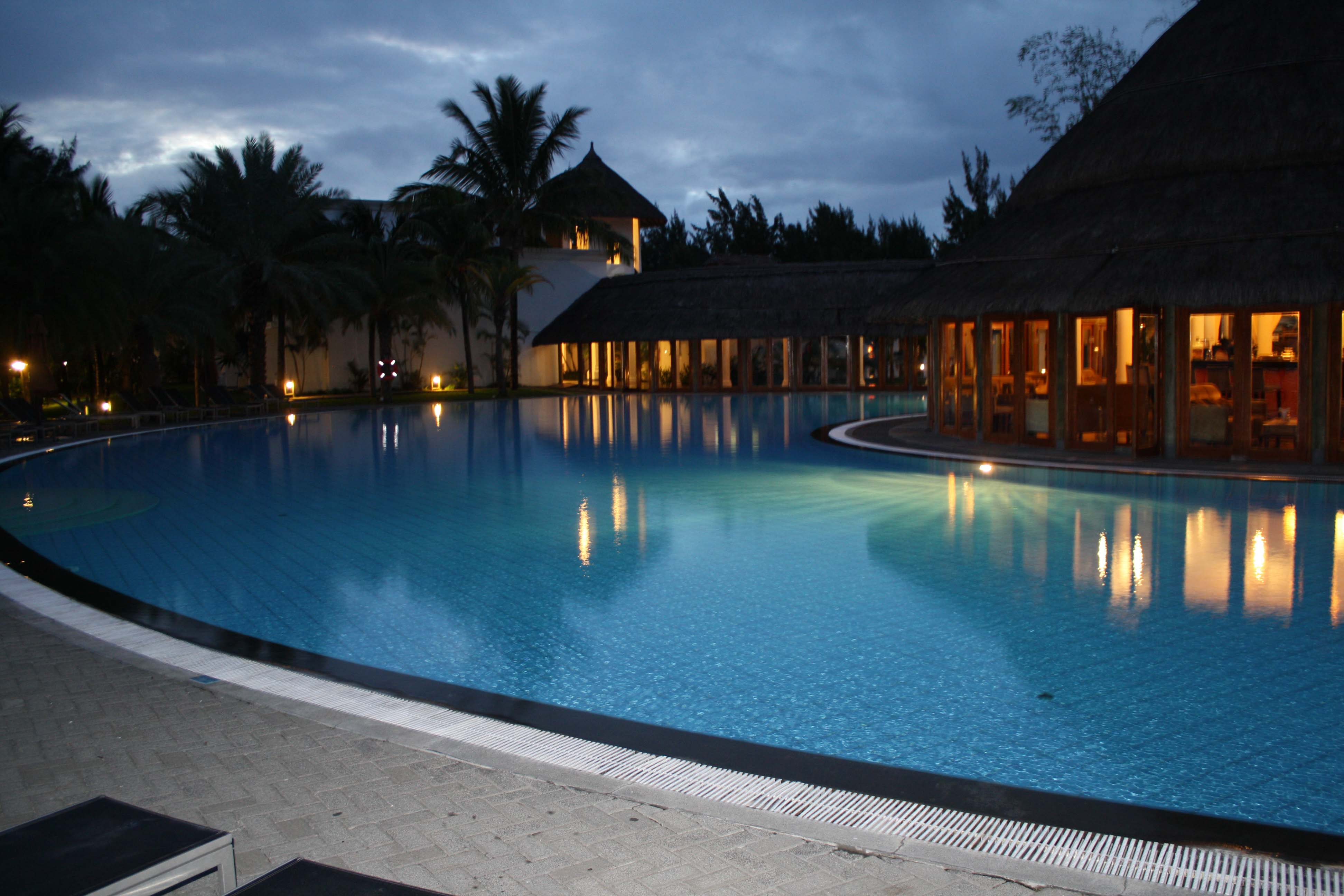 毛里求斯5晚7日自由行(mk,卡迪那5晚junior suite,国际5星 婚纱拍摄)