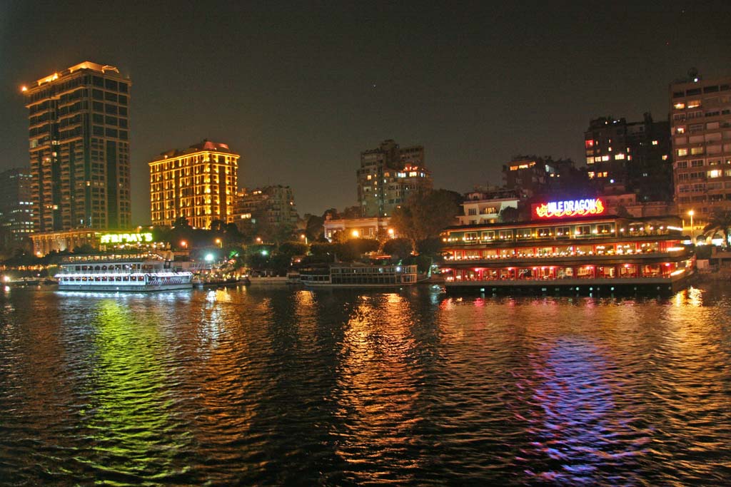 备注:如当晚选择尼罗河自费项目,以下自费价格已经抵扣了当晚的中餐