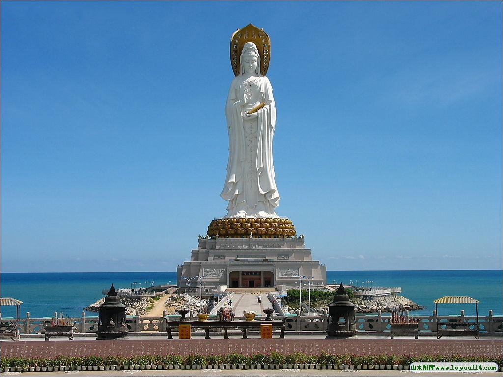 先车至朱家尖船(船行时间约15分钟)赴观音圣地海天佛国- 【普陀山】