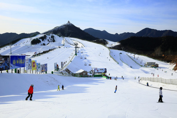 南部山区滑雪场图片