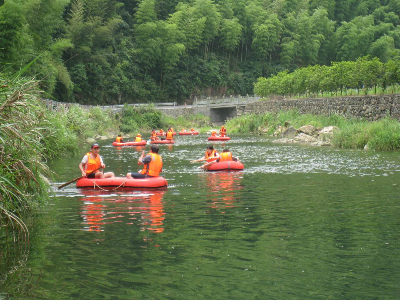 余姚,北溪漂流,四明山森林公园,山顶度假村 1晚2日
