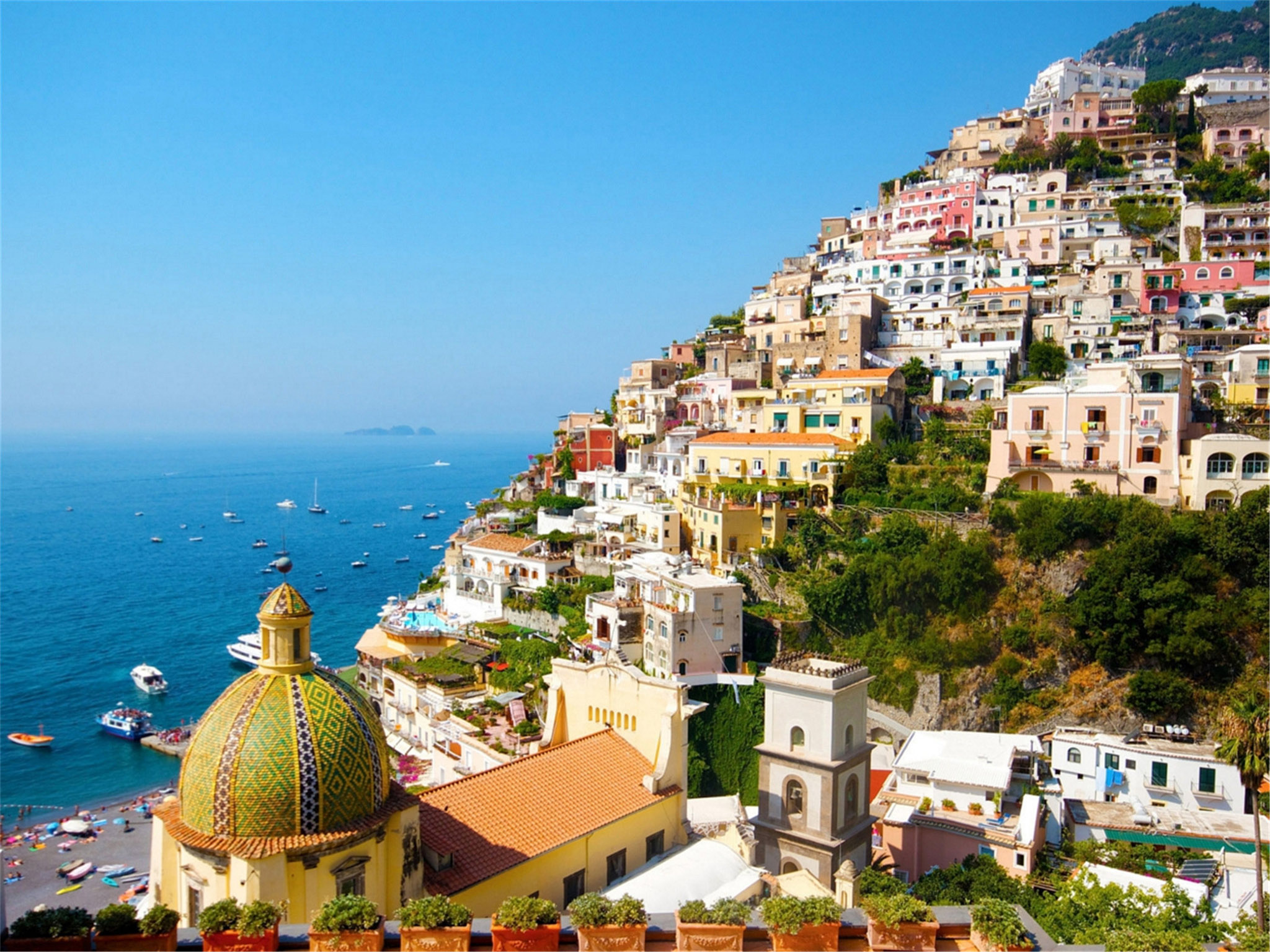 下午:前往参观埋没地下两千多年的遗迹【庞培古城】公元前一世纪时