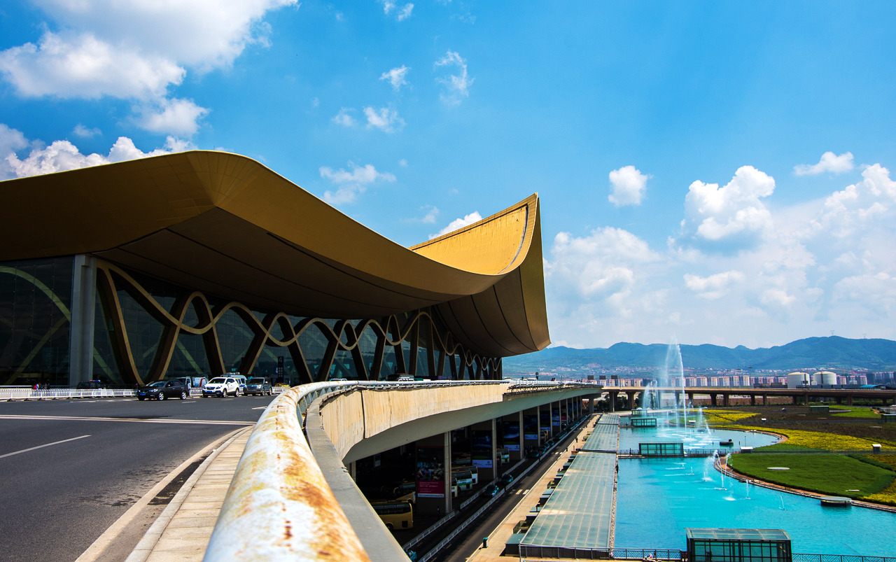 昆明,大理,丽江,西双版纳四飞八天(民族村,大理古城