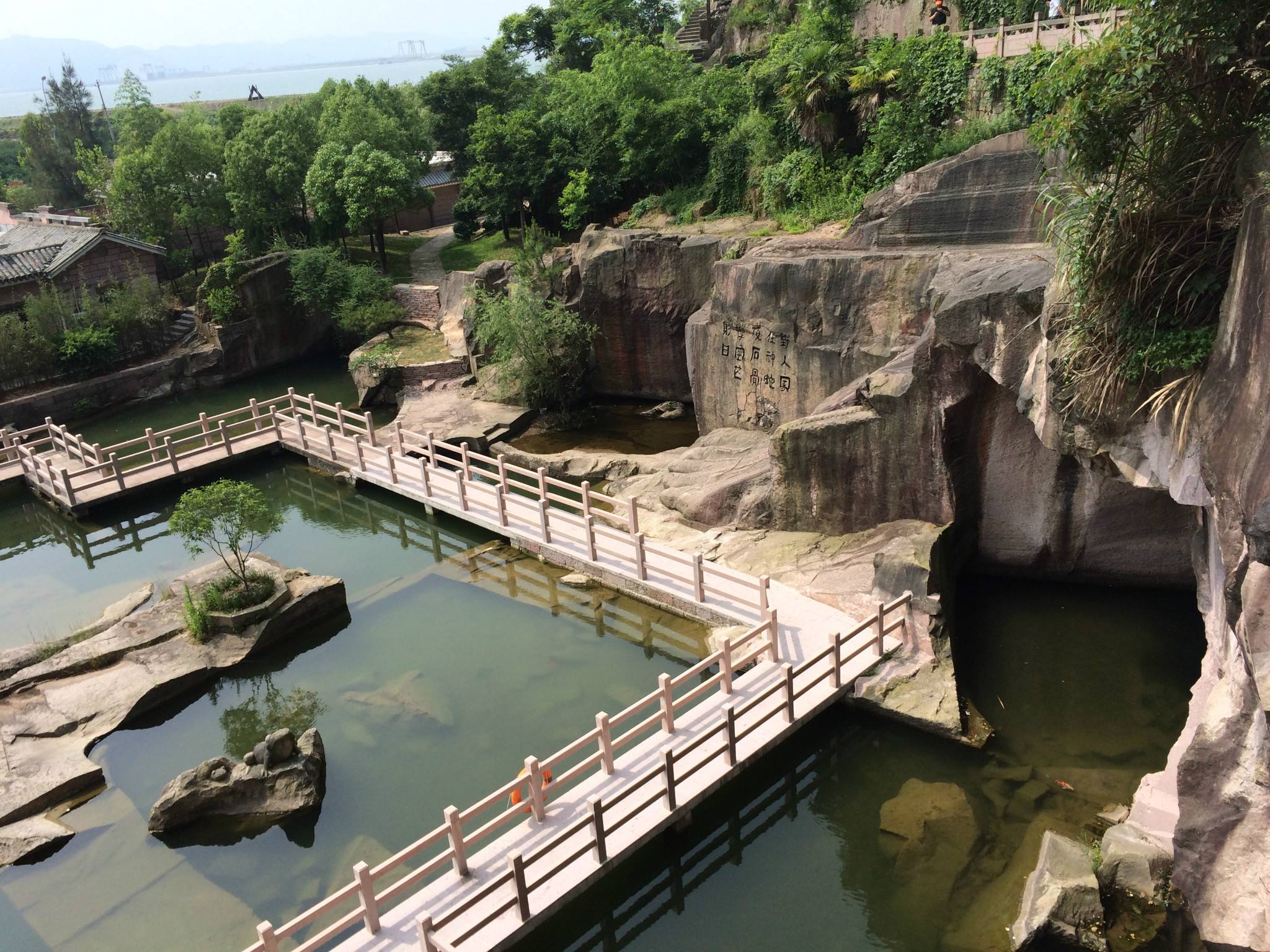 三門蛇蟠島-木杓沙灘 -瓊臺仙谷-國清寺3日鄉村民宿遊 > 宿農家贈送2