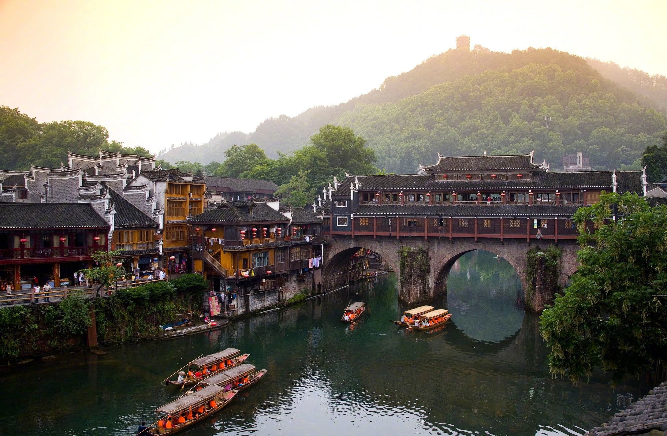 【双玻晚班】长沙,黄龙洞,张家界大峡谷玻璃桥(仅限上桥),天门山(玻璃