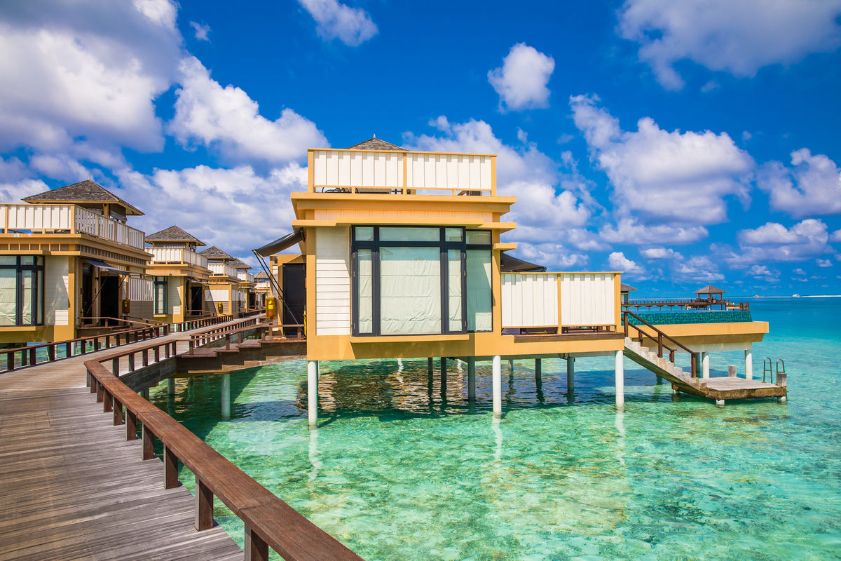 云南昆明,芒市,腾冲5晚6天跟团游(四飞环飞,入住独栋木屋别墅,温泉