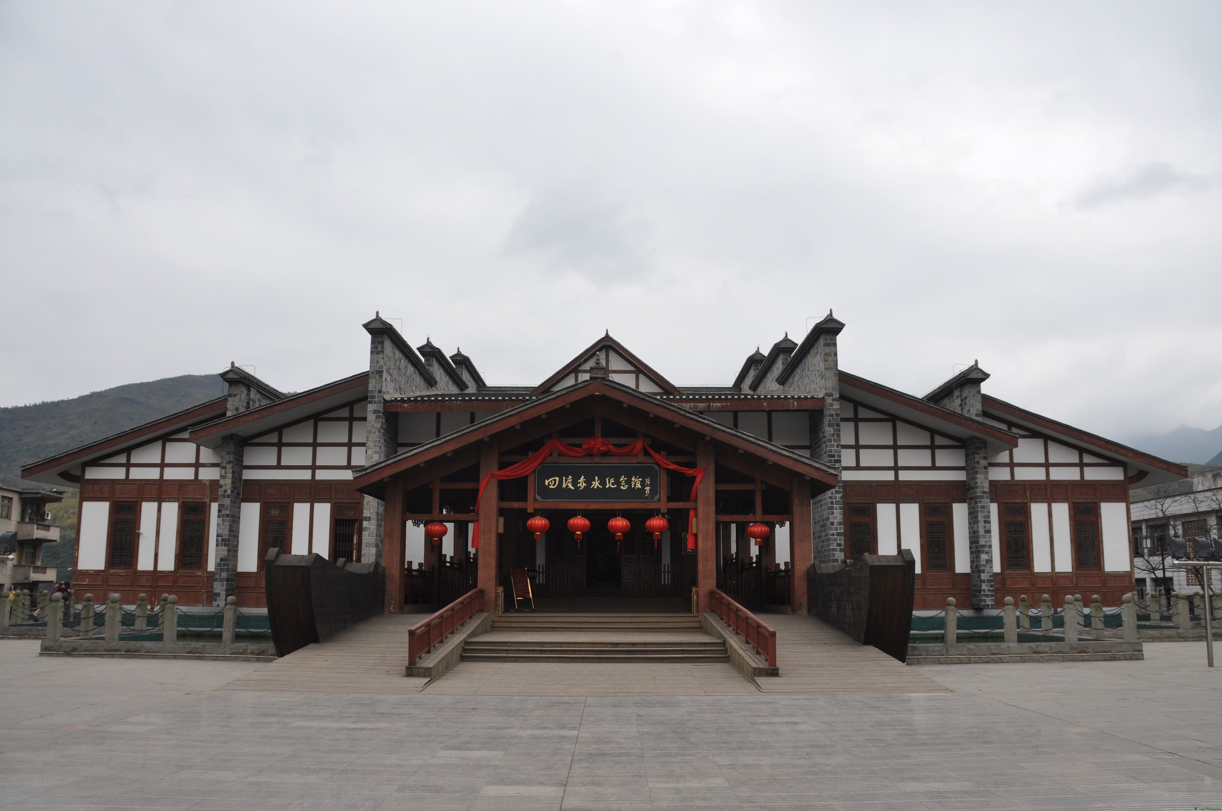 贵州遵义,茅台,习水土城,赤水大瀑布双飞4晚5日(遵义往返,重温长征路)