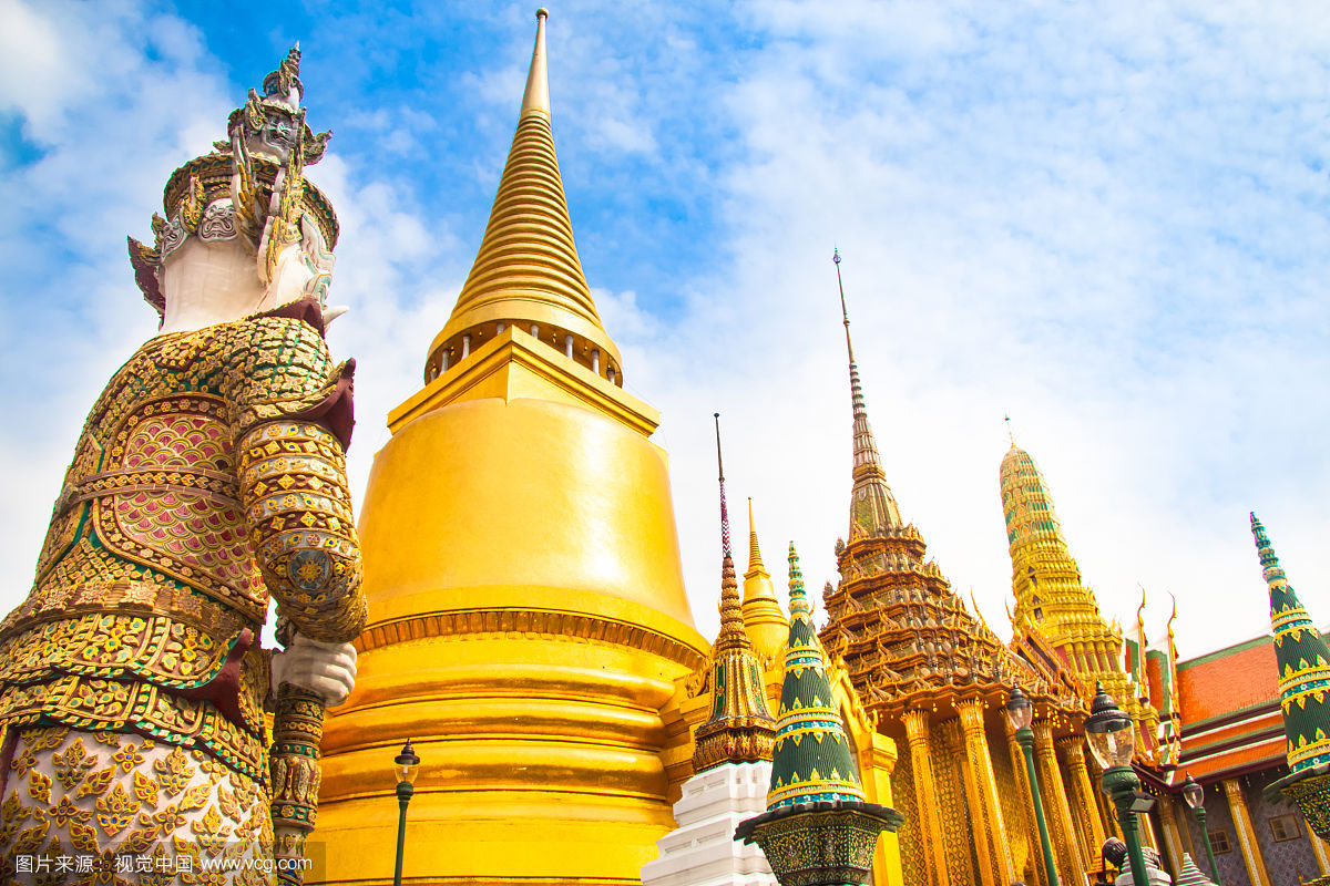 全程泰式五星,大皇宫 玉佛寺 船游湄南河龙虎园 清迈小镇 东芭乐园 双