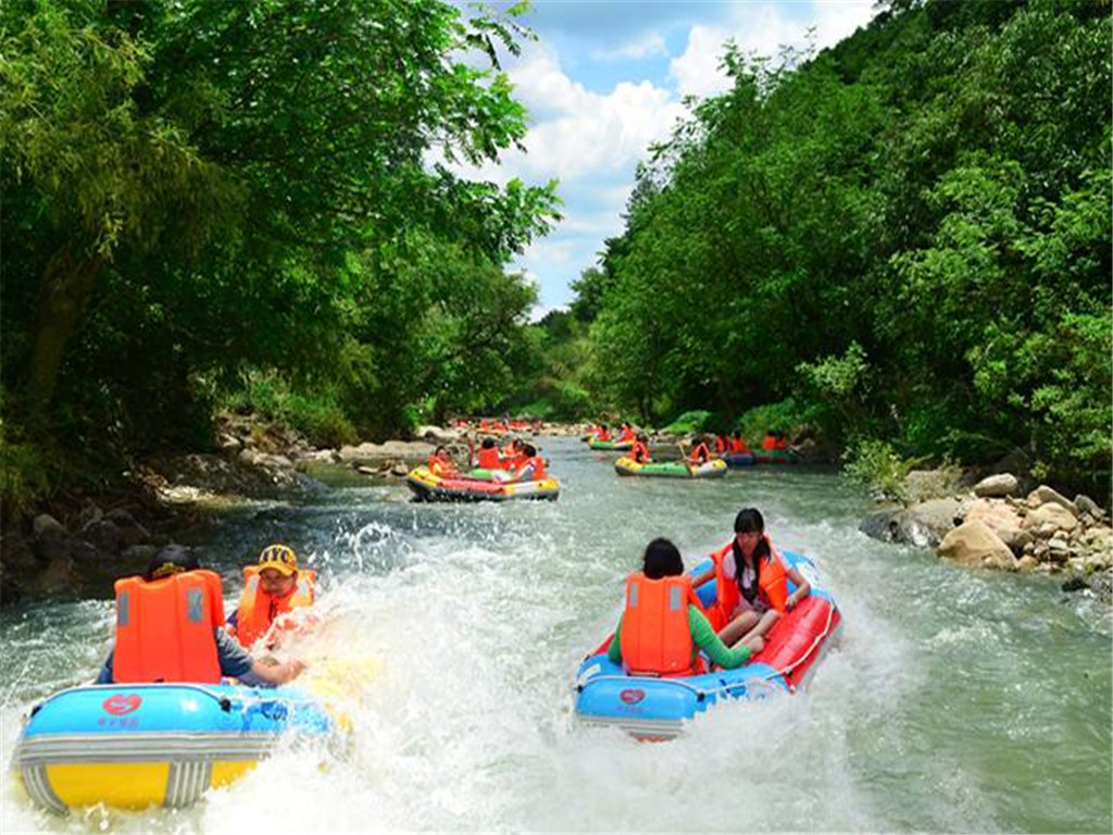 【暑期】浙江临安激情漂流 船游青山湖 民俗风情表演2日游(清凉一夏